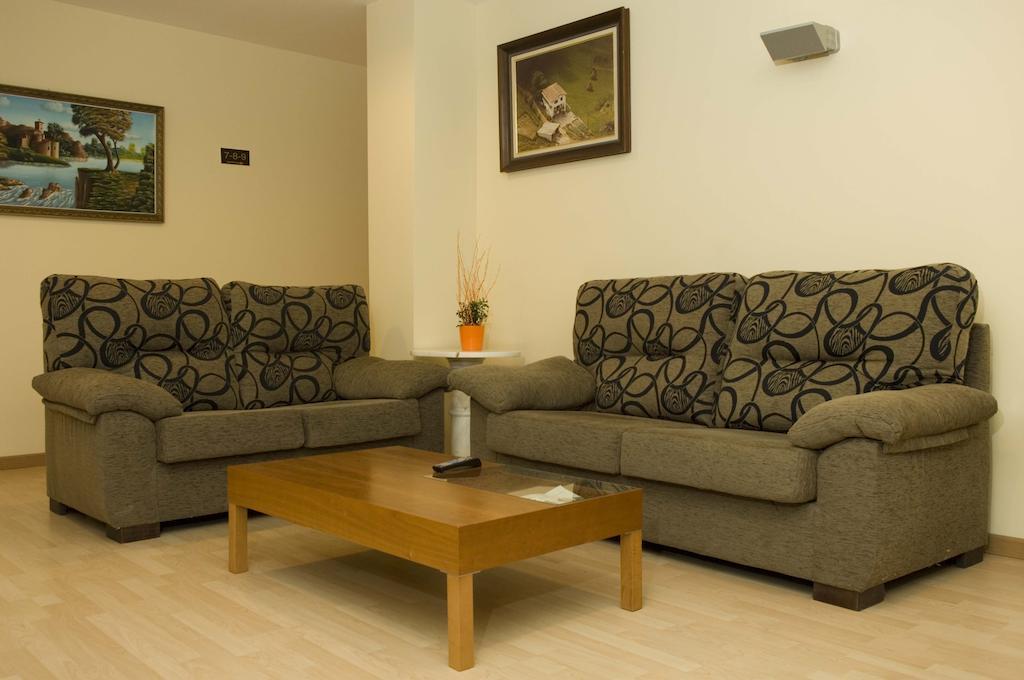 Hostal Europa Castejón Extérieur photo