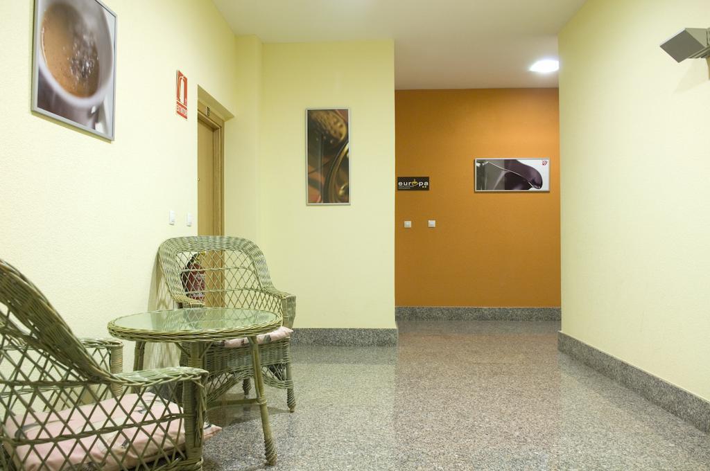 Hostal Europa Castejón Extérieur photo